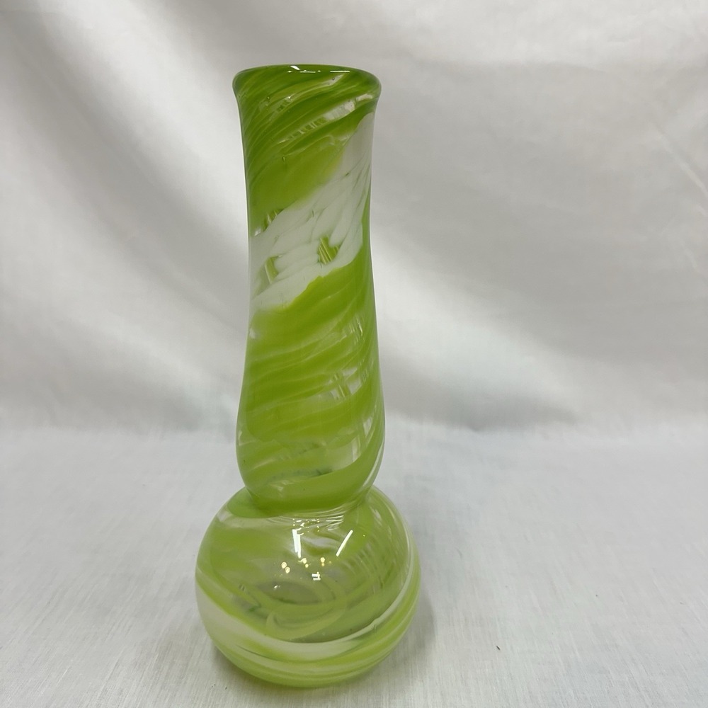 Hand blown glass Heritage Vase Green White Clear MCM - Picture 5 of 11